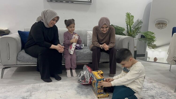 Kaymakam Kılıç Akkuş Ailesi Ile Iftarda Buluştu 11399