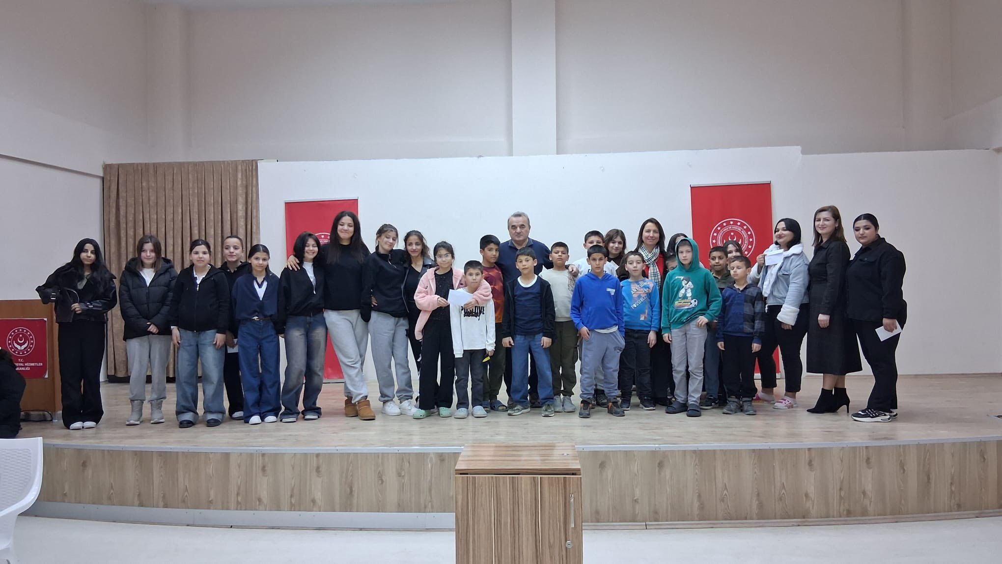 Kaymakam Öztürk Ve Eşi Bozüyük Sevgi Evleri’nde Çocuklarla İftarda Buluştu 11981