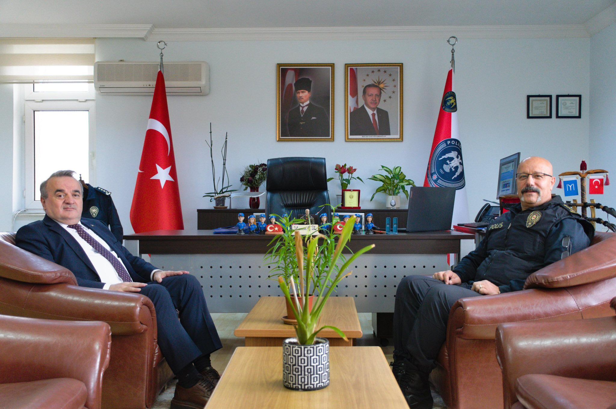 Kaymakam Öztürk’ten Pomem Müdürüne Hayırlı Olsun Ziyareti 12137