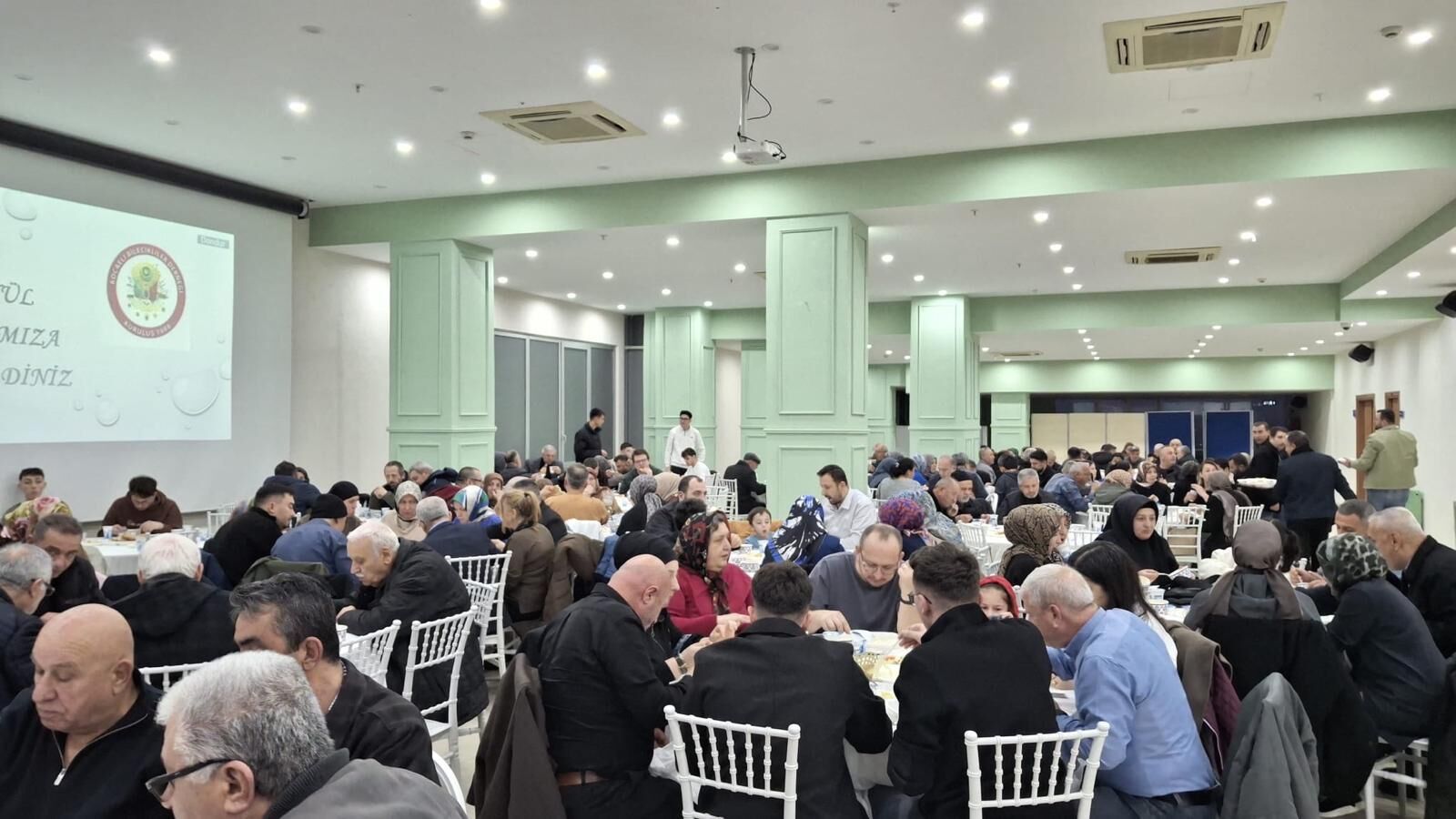 Kocaeli’de Bilecikliler İftar Sofrasında Buluştu 11825