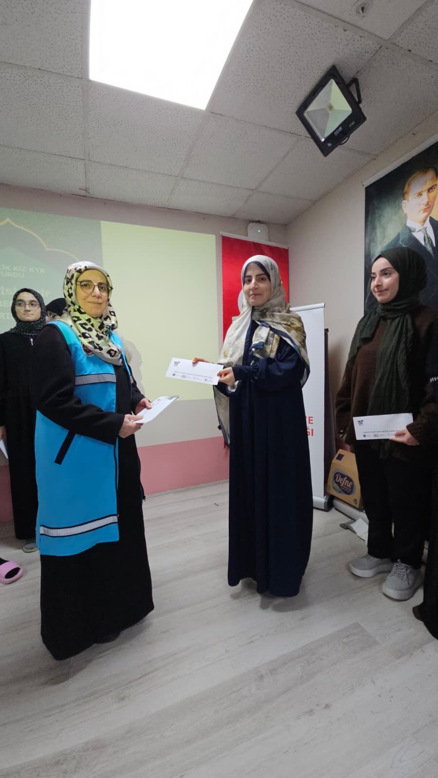 Kyk Kız Yurdu’nda 40 Hadis Ezberleme Yarışması Düzenlendi 11752