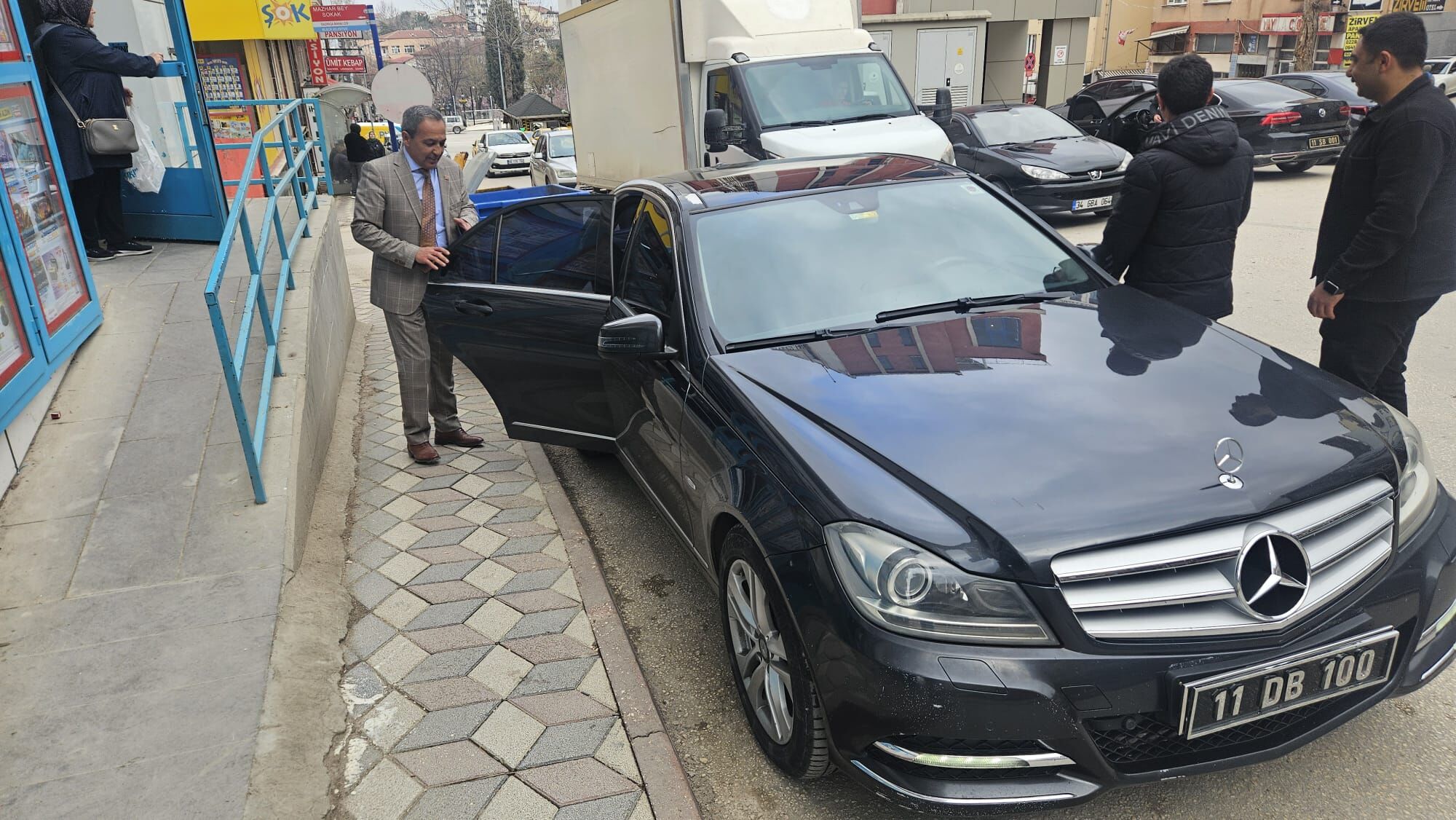 Makam Aracı Da Plakası Da Canti 12115