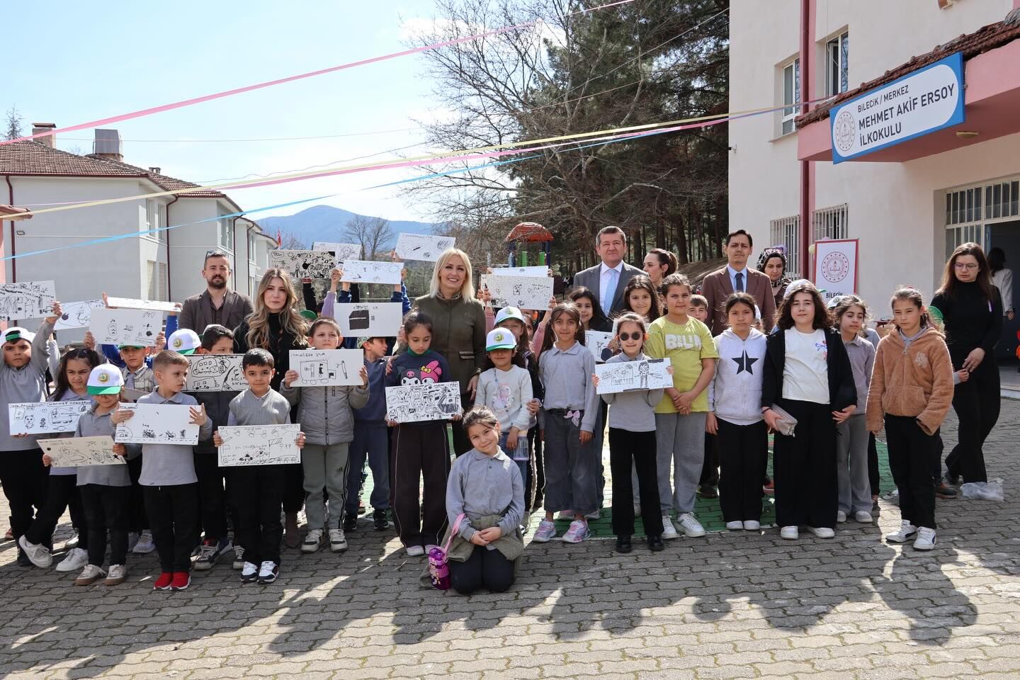 Mehmet Akif Ersoy İlkokulu Öğrencileri “Hayallerini Seramiğe Yansıttı” 12372