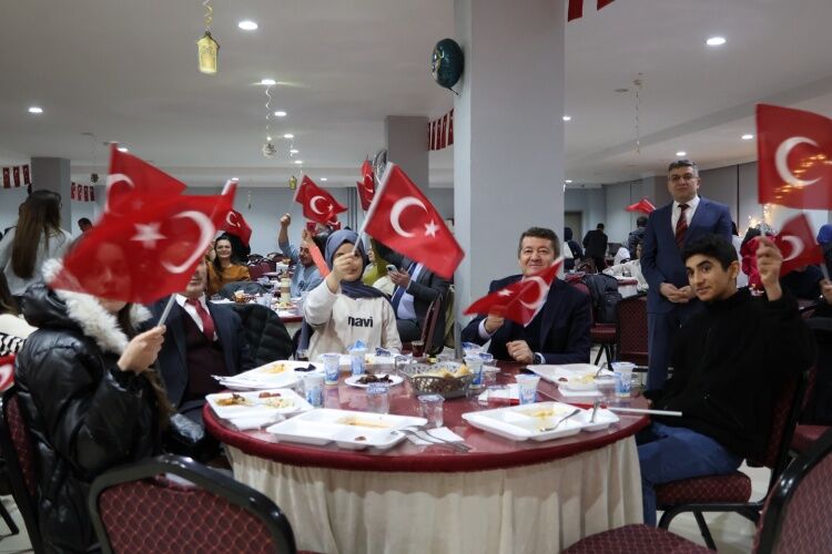 Pazaryeri’nde “Maarifin Kalbinde Ramazan” İftarı 11284