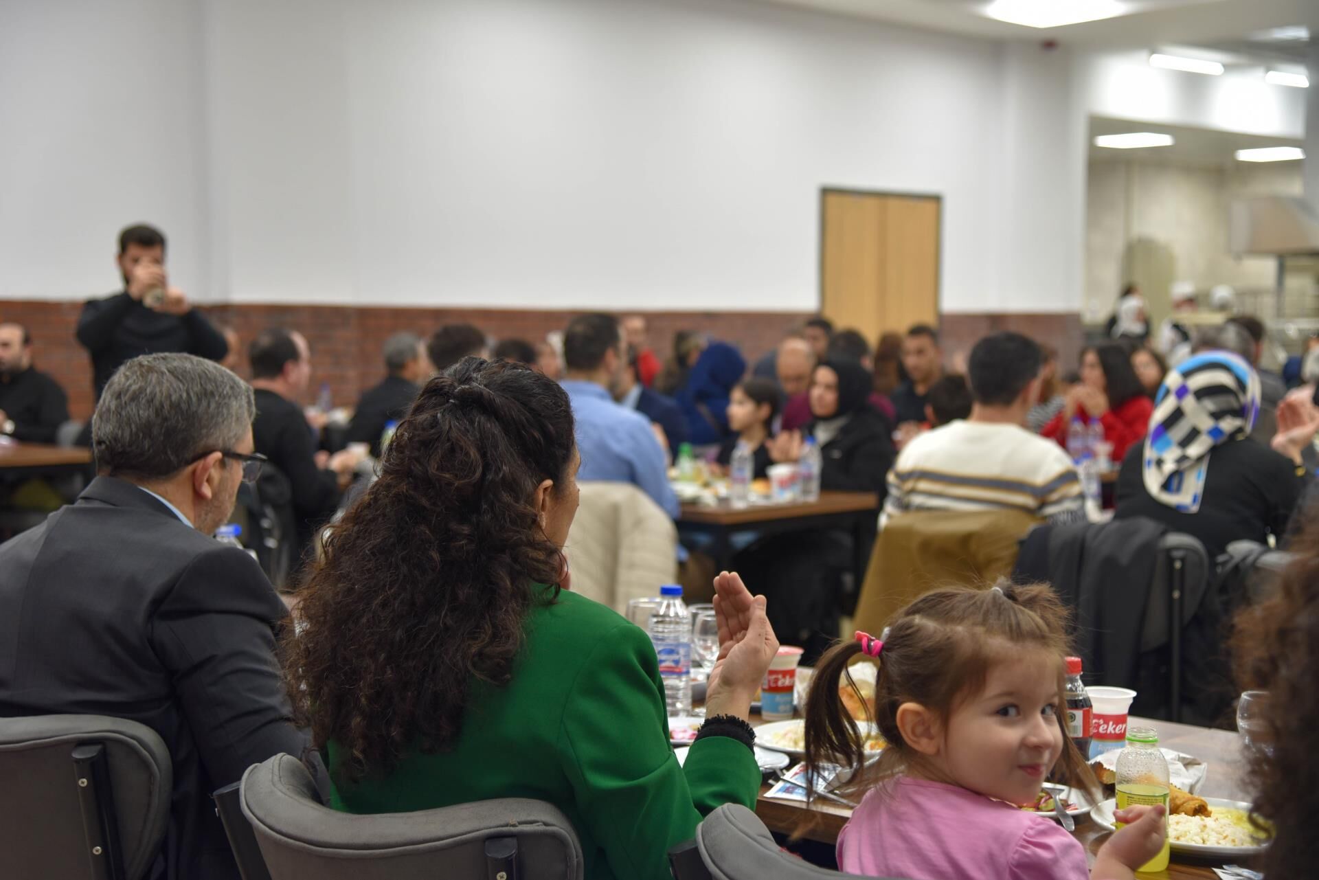 Şeyh Edebali Üniversitesi Personeli İftar Sofrasında Buluştu 11418