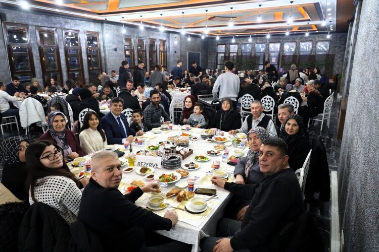 Söğüt Belediyesi’nde Büyük Aile İftarı 11275