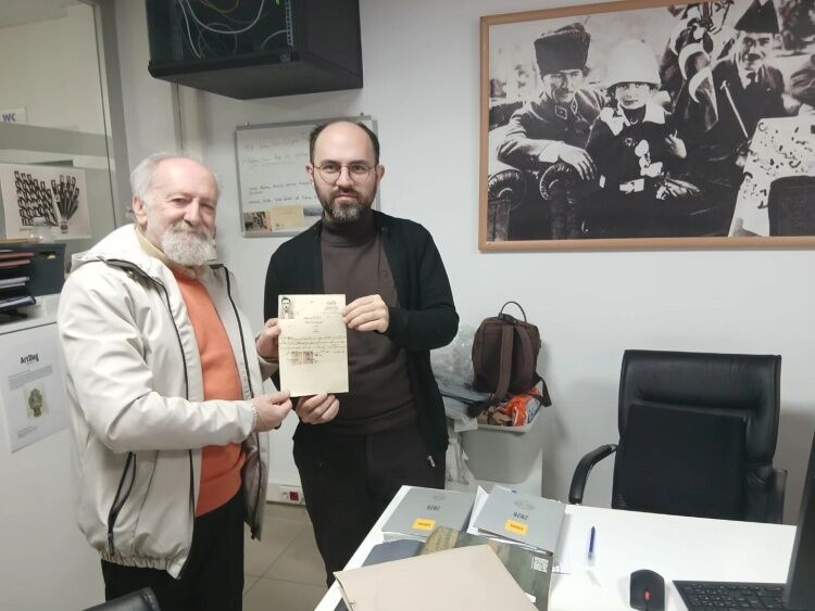 Tiyatro Ve Belleğe Değerli Katkı 11318