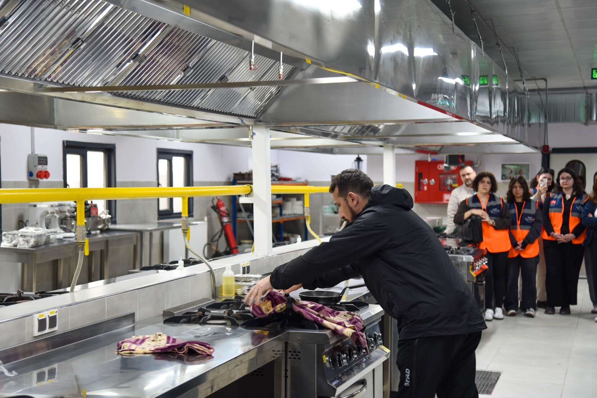 Üniversitede Yangın Eğitimi Ve Tatbikatı 12204