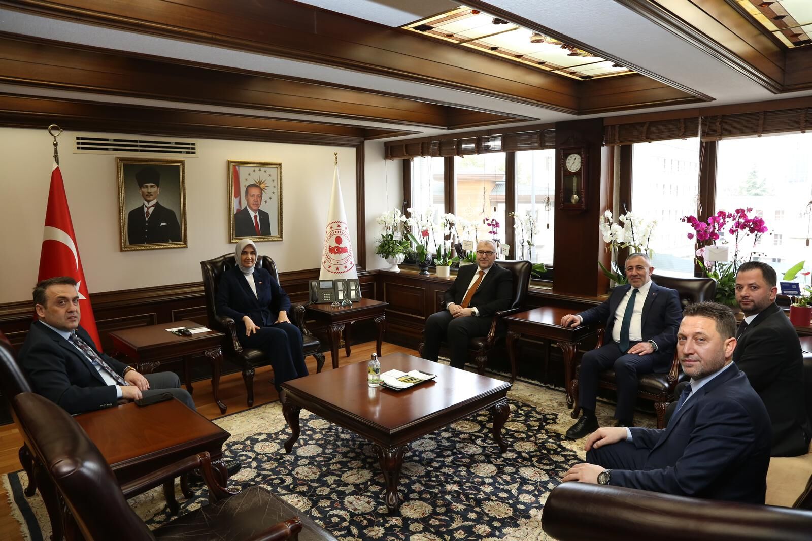 Vali Sözer’den Bakan Çiftçi Ve Yardımcılarına Ziyaret 11297