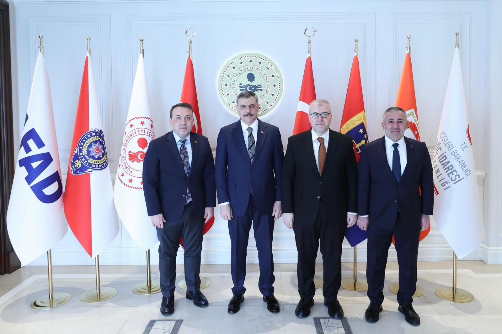 Vali Sözer’den Bakan Çiftçi Ve Yardımcılarına Ziyaret 11299