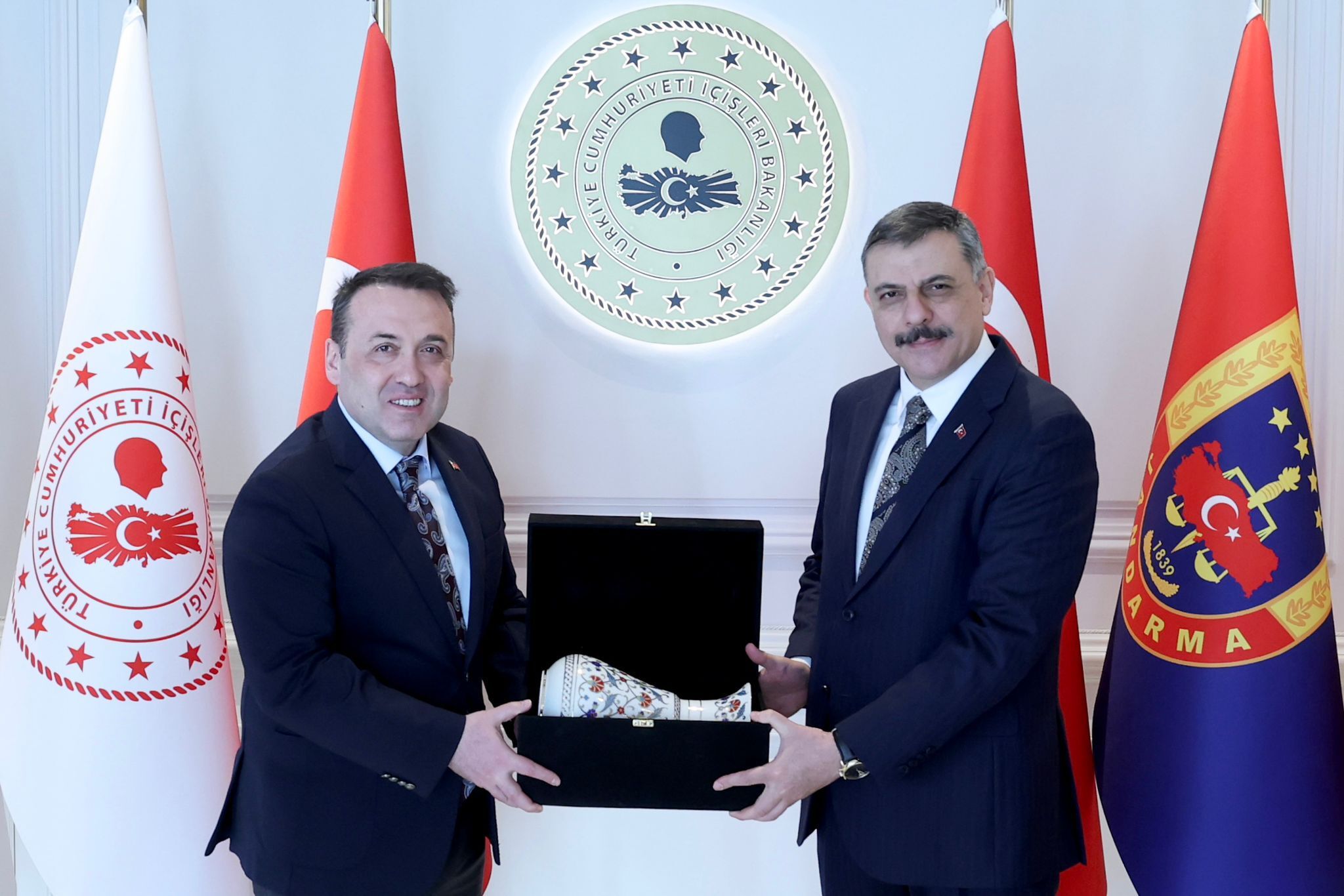 Vali Sözer’den Bakan Çiftçi Ve Yardımcılarına Ziyaret 11300