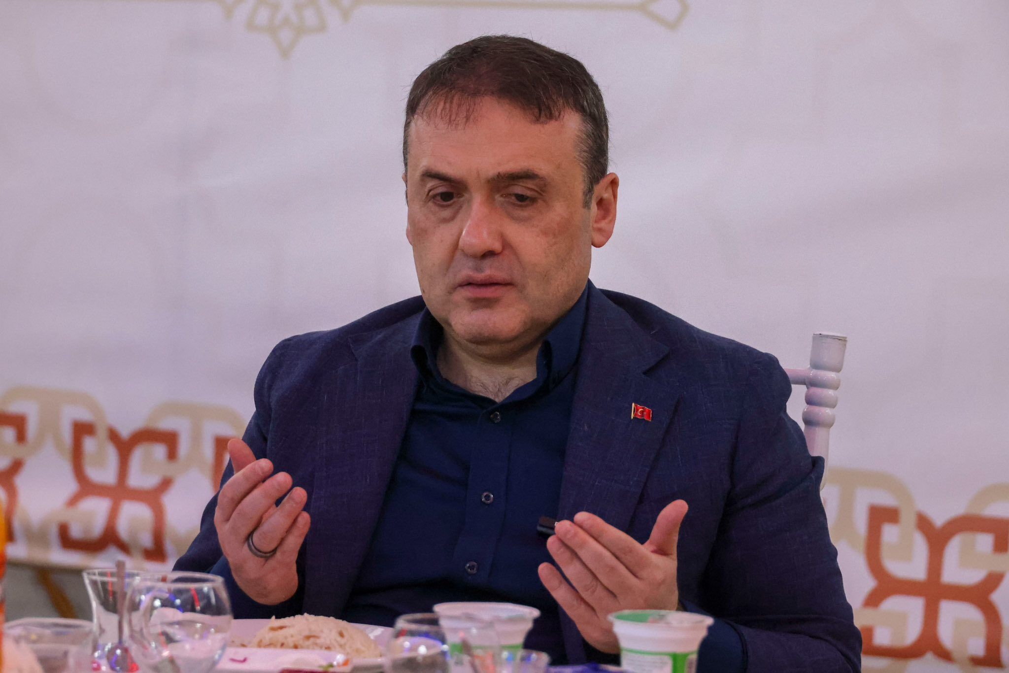 Vali Sözerden Fedakar Ekiplere Övgü 11373