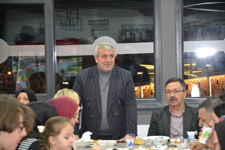 Vezirhan Belediyesinde Personelle İftar Buluşması 11566