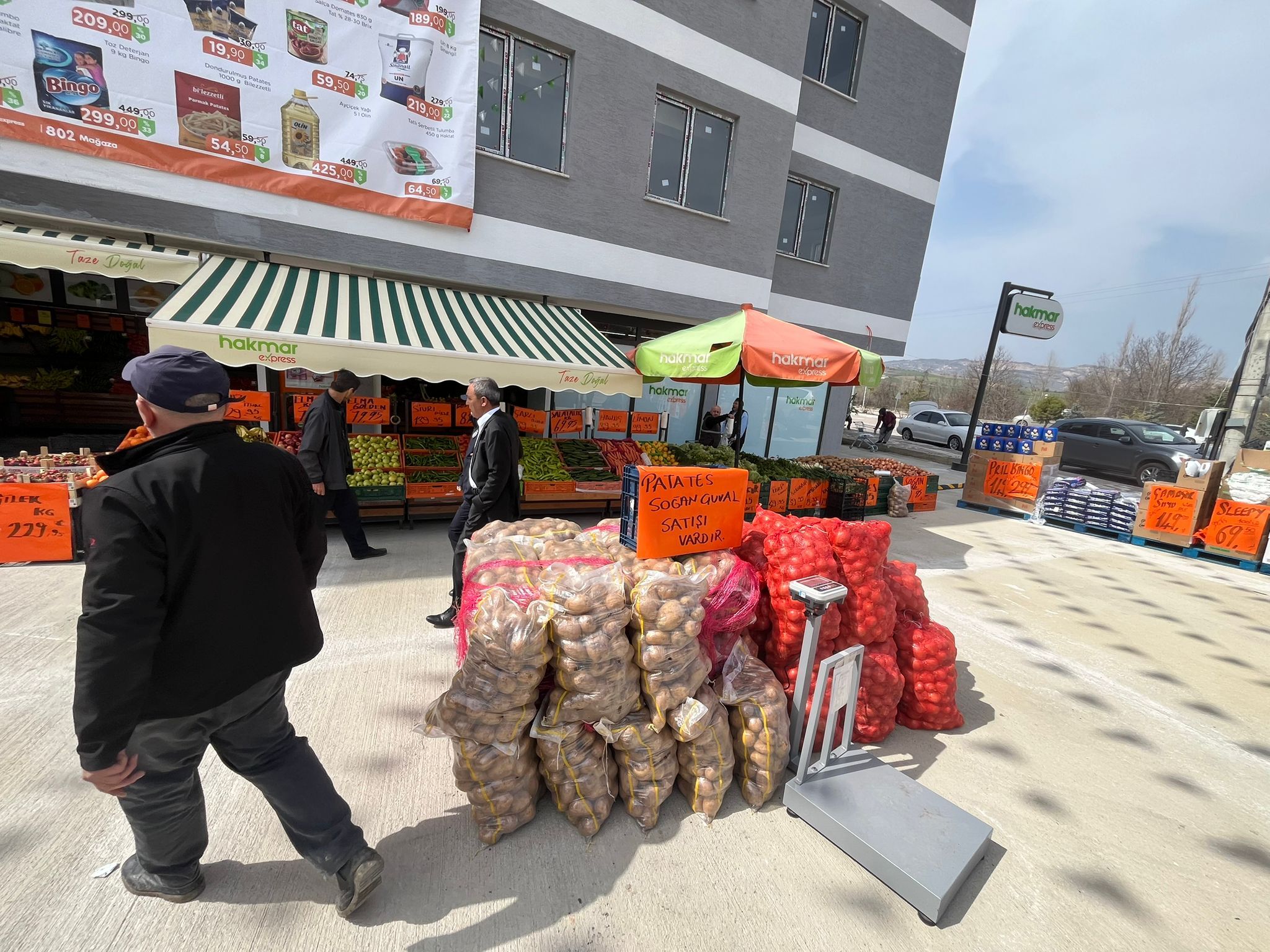 Yeni Pazarda Çifte Bayram 11999