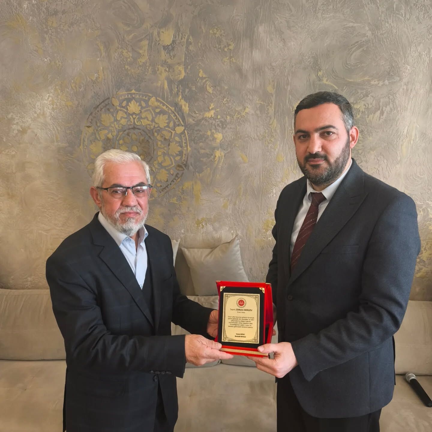 41 Yıllık Hizmetin Ardından Emekliliğe Uğurlandı 12817