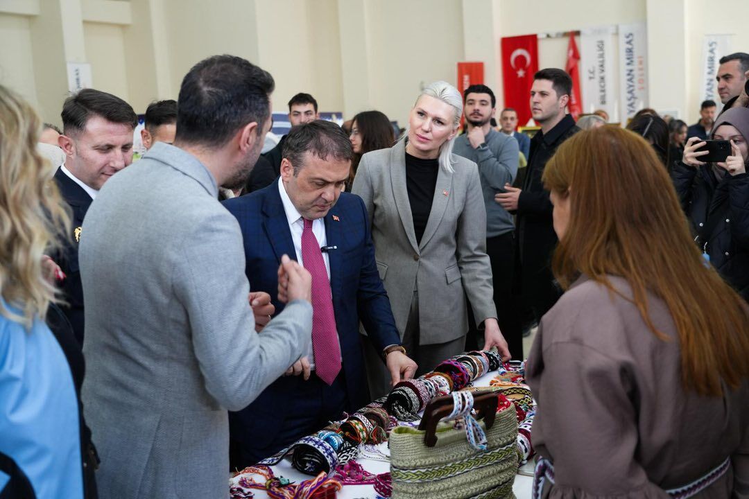 669718994 1863827281694941 2702888122022539526 N