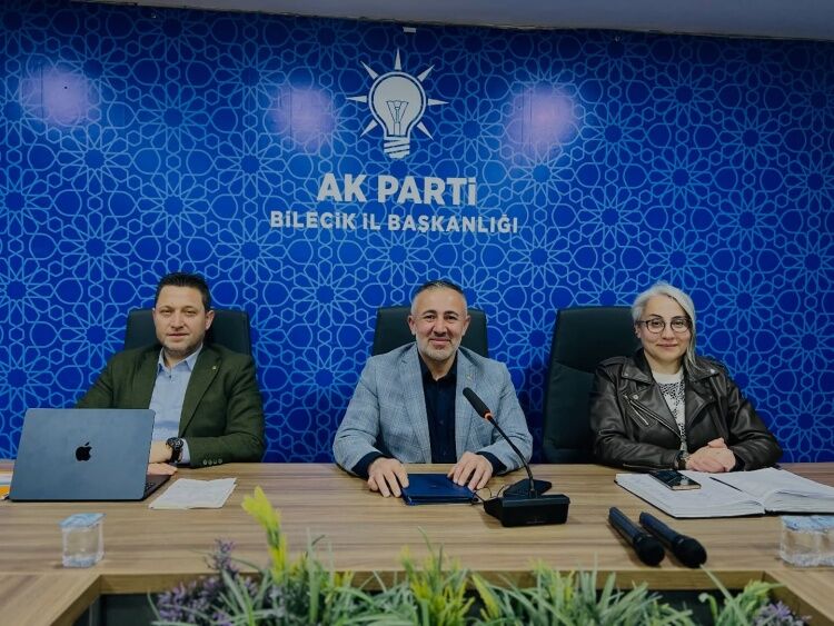 Ak Parti Bilecik İl Yönetimi Haftalık Toplantıda Bir Araya Geldi 13275