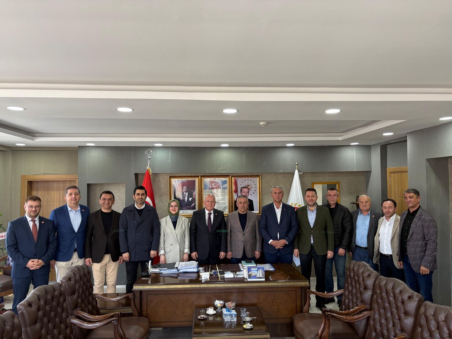 Ak Parti’den İl Genel Meclis Başkanına Tebrik Ziyareti 12700