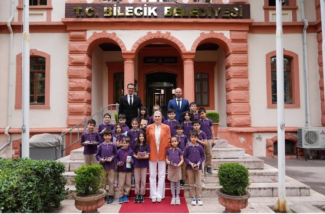 Atabil Koleji Öğrencileri Yerel Yöneticilerle Buluştu 13302