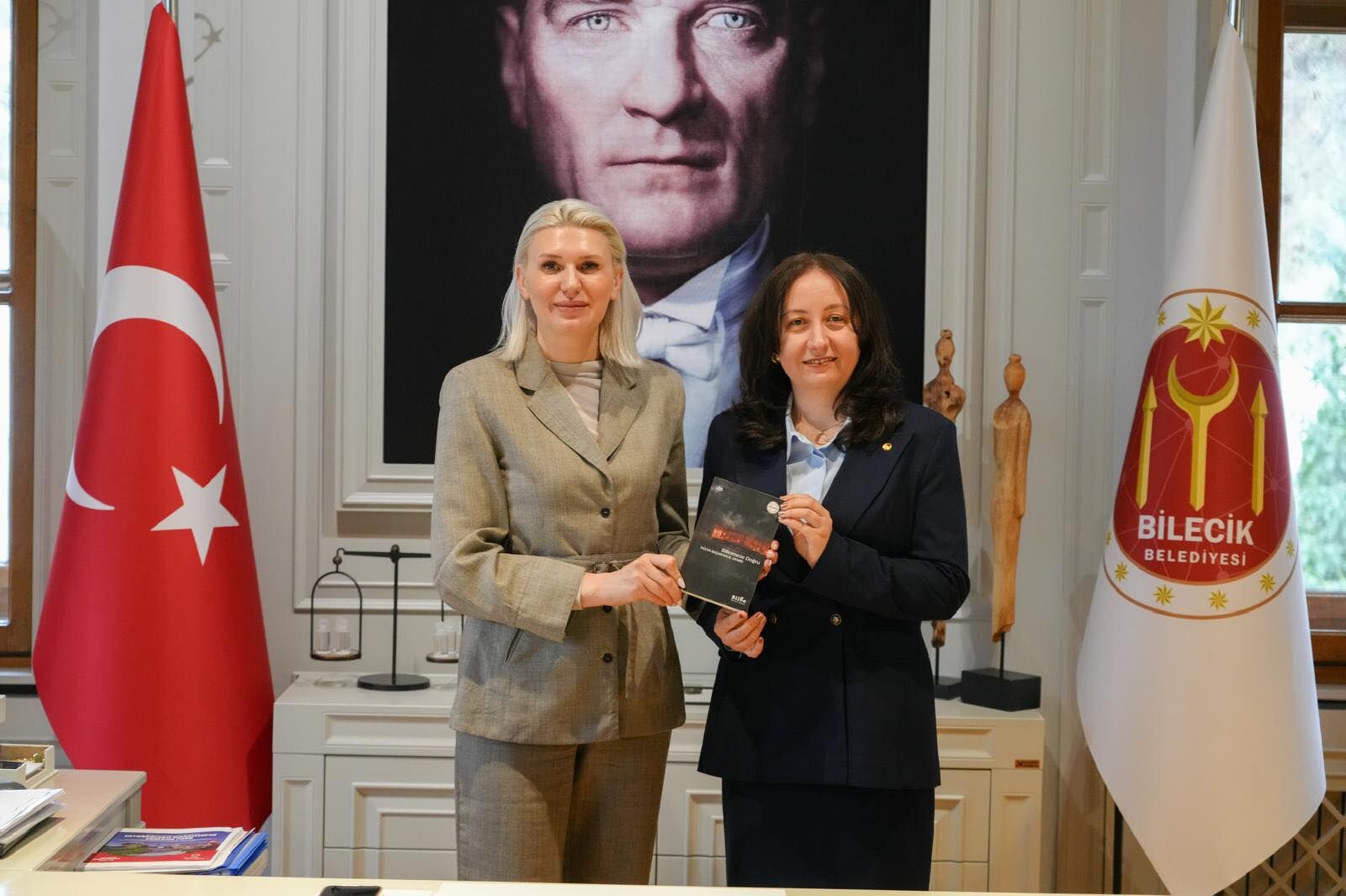 Başkan Subaşı, Emine Işınsu Roman Ödülü Sahibi Demir’i Ağırladı 12911