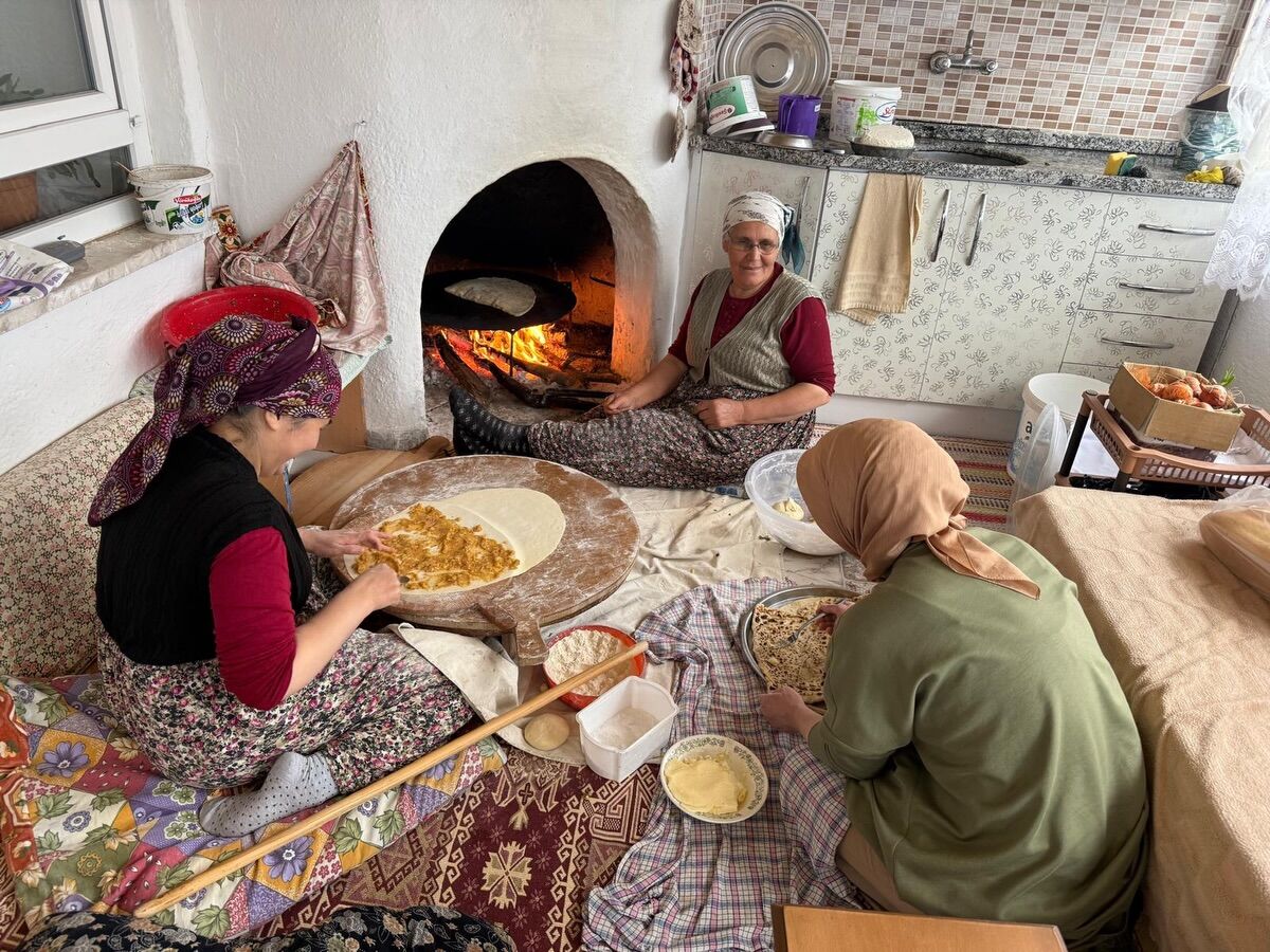 Başkan Yıldırım’dan Gözleme Molası 12985