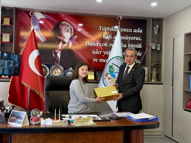 Başkanlık Koltuğu Öğrencilere Emanet 13366