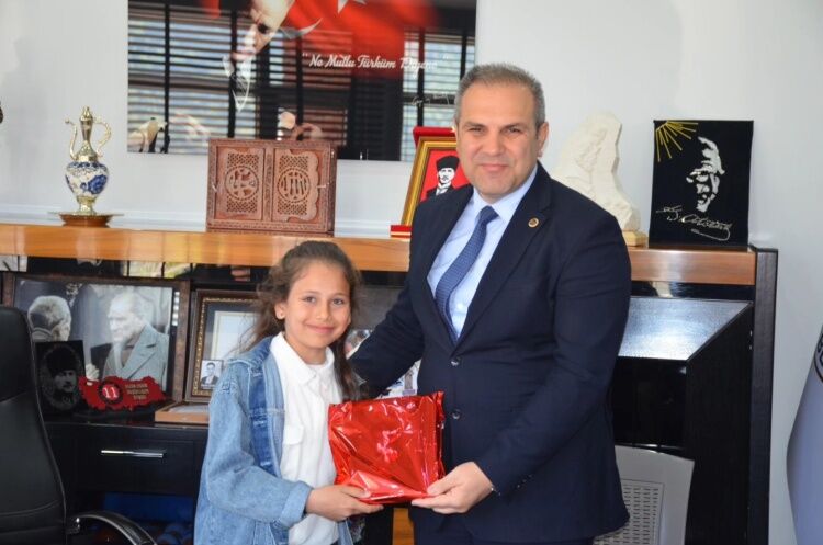 Bayırköy’de Başkan Koltuğu Öğrenciye Emanet 13469