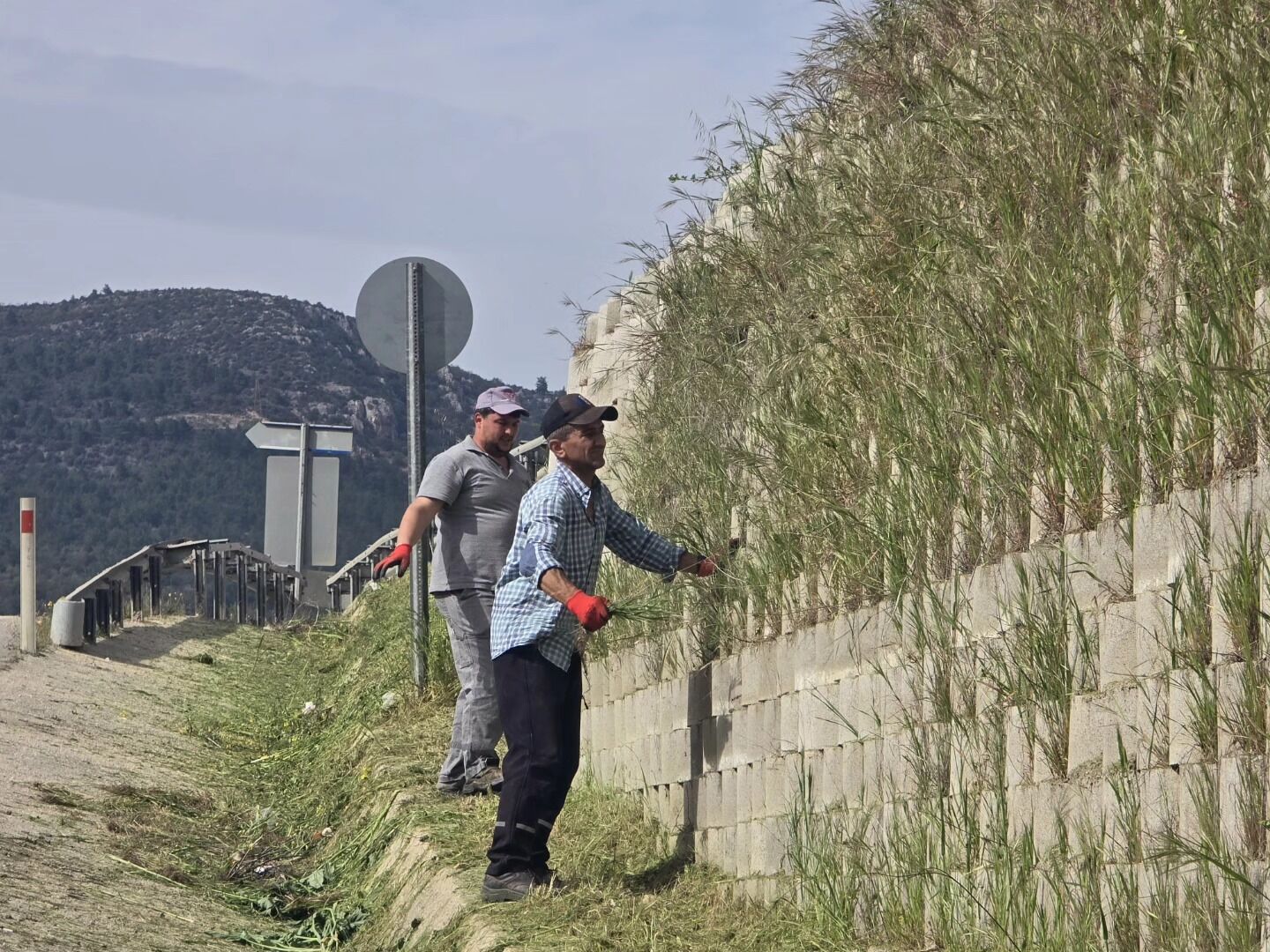 Bayırköy’de Yaz Öncesi Temizlik Seferberliği 13148