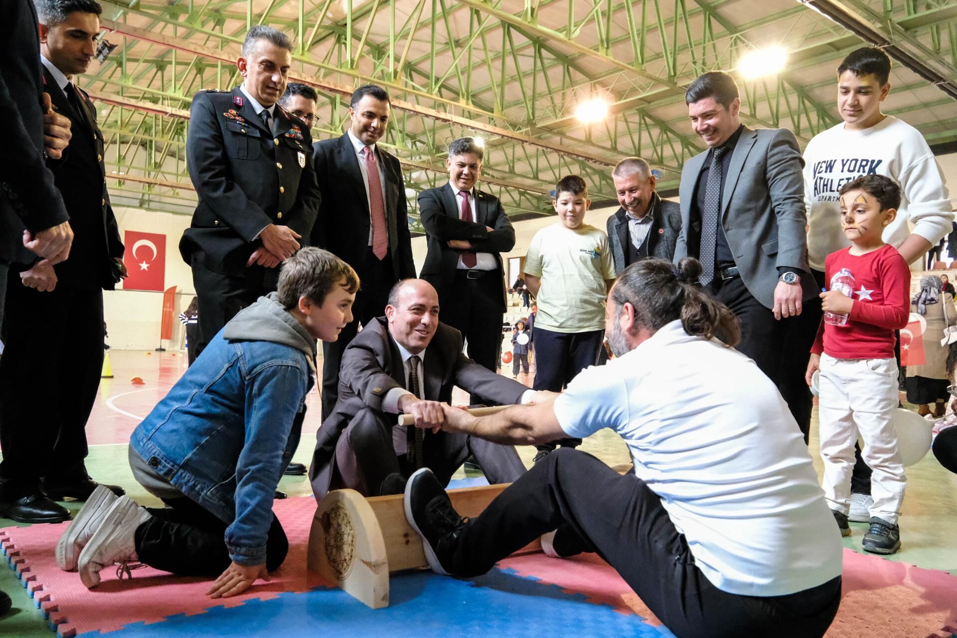 Beşbeş, Metcik, Bol Kahkaha 13447