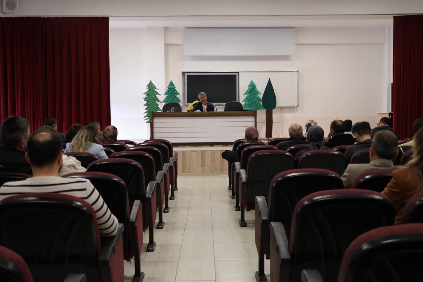 Bilecik Edebiyat Günleri’nde Gençler Yazarlarla Buluştu 12441