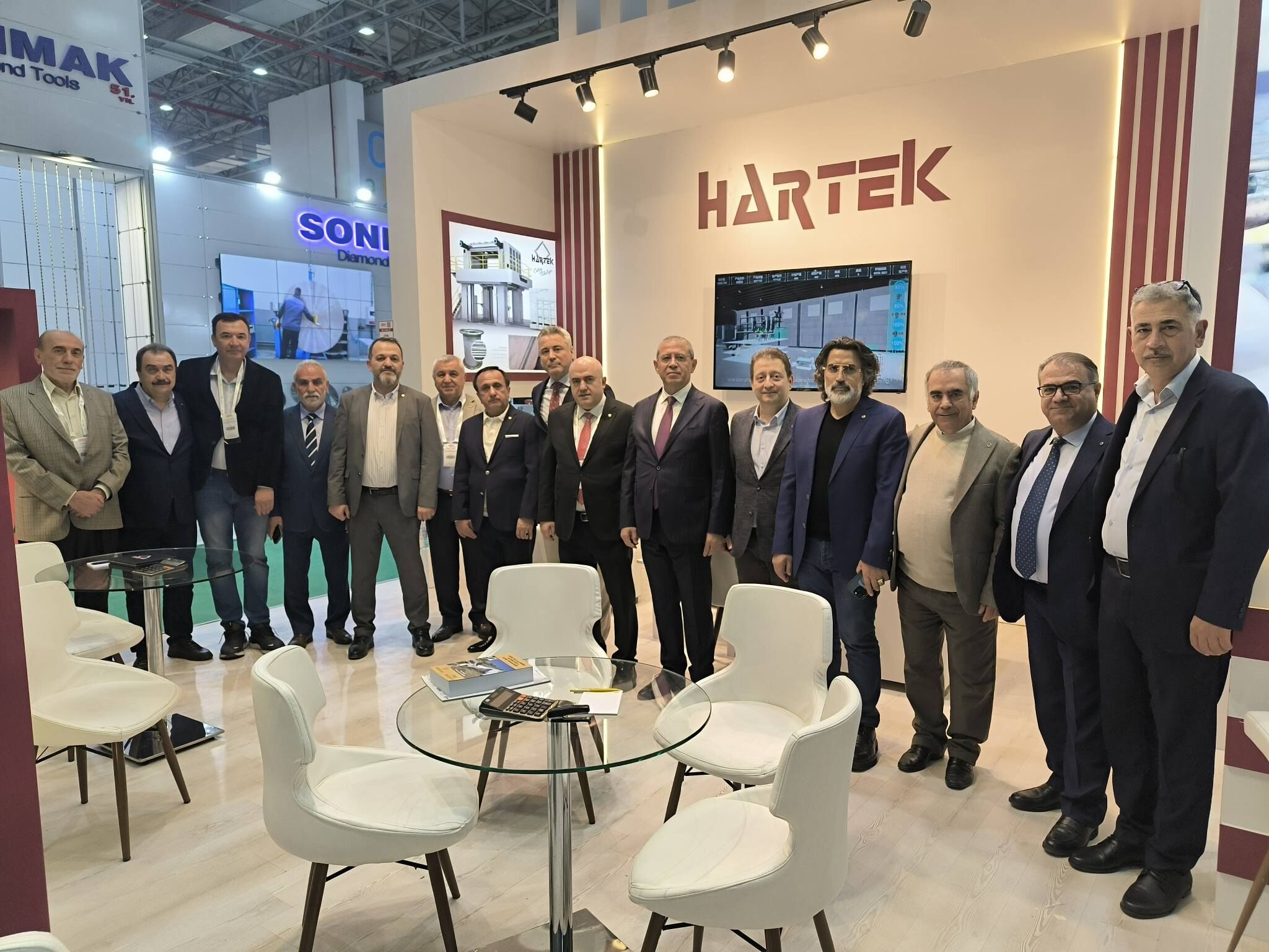 Bilecik Mermeri İzmir’de Gücünü Gösterdi 13034