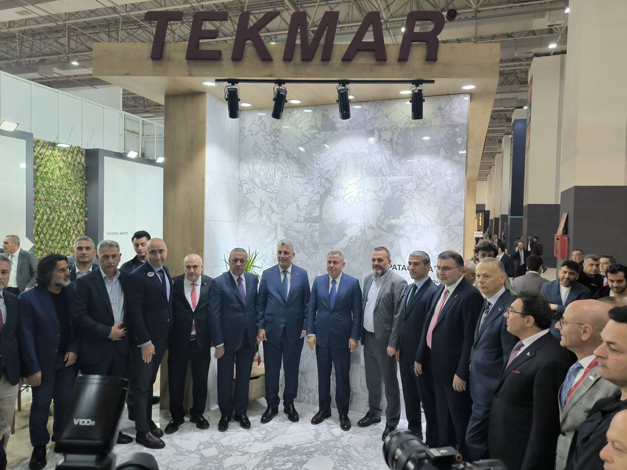 Bilecik Mermeri İzmir’de Gücünü Gösterdi 13037