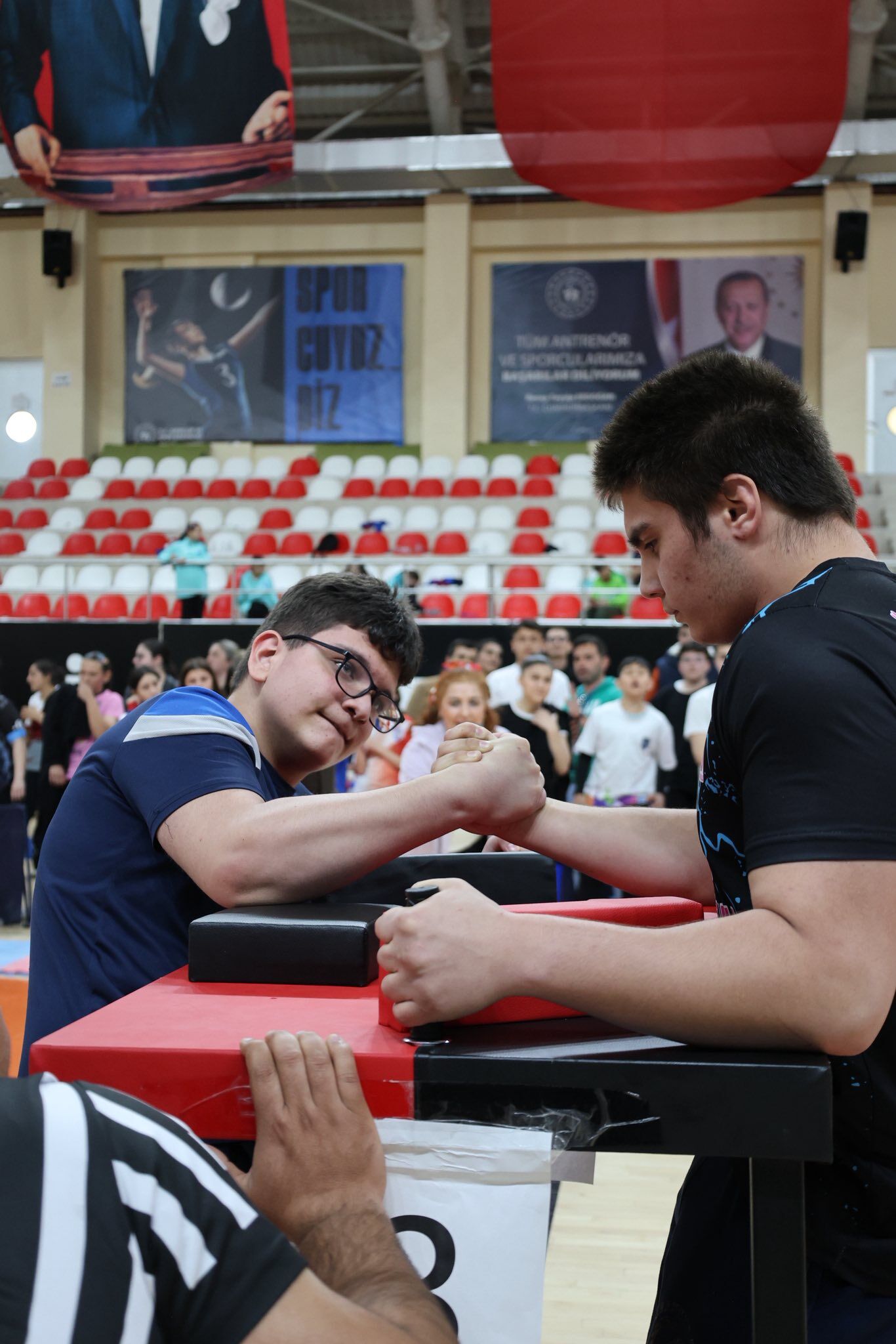 Bilecik’te Bilek Güreşi Heyecanı Sona Erdi 12993