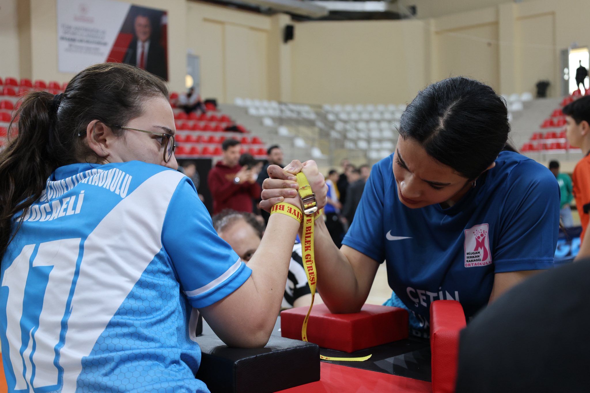 Bilecik’te Bilek Güreşi Heyecanı Sona Erdi 12994