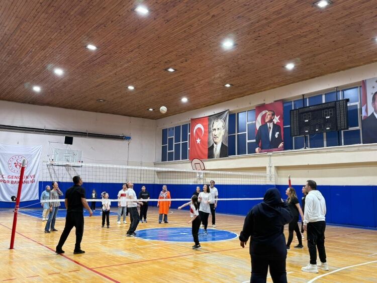 Bilecik’te Engelsiz Sahada Dostluk Rüzgârı Esti 13202