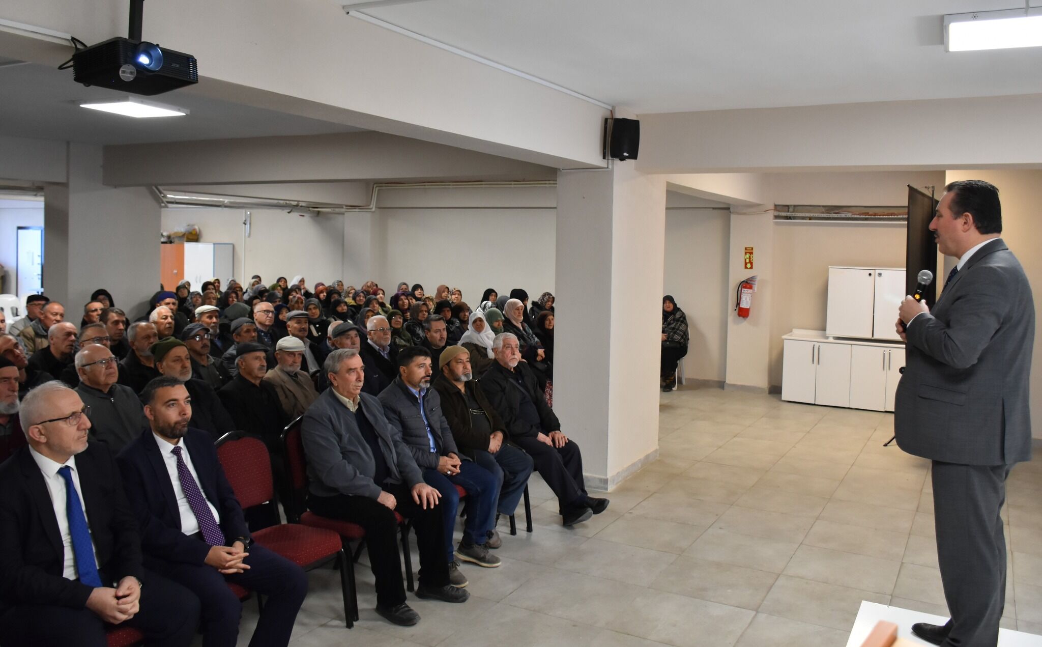 Bilecik’te Hac Hazırlık Semineri Düzenlendi 12533