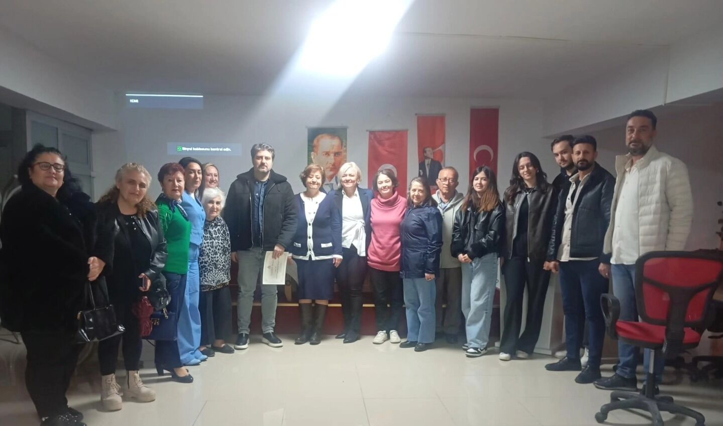 Bilecik’te “Neden Resim Yaptığımızı Biliyor Musunuz ” Söyleşisine Yoğun Ilgi 13284