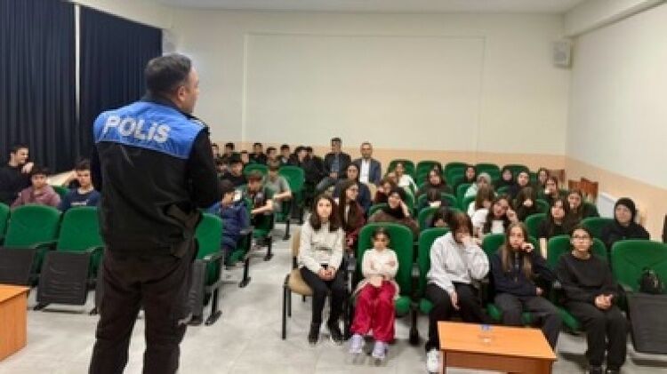 Bilecik’te Öğrencilere Güvenlik Bilinci Eğitimi 13535