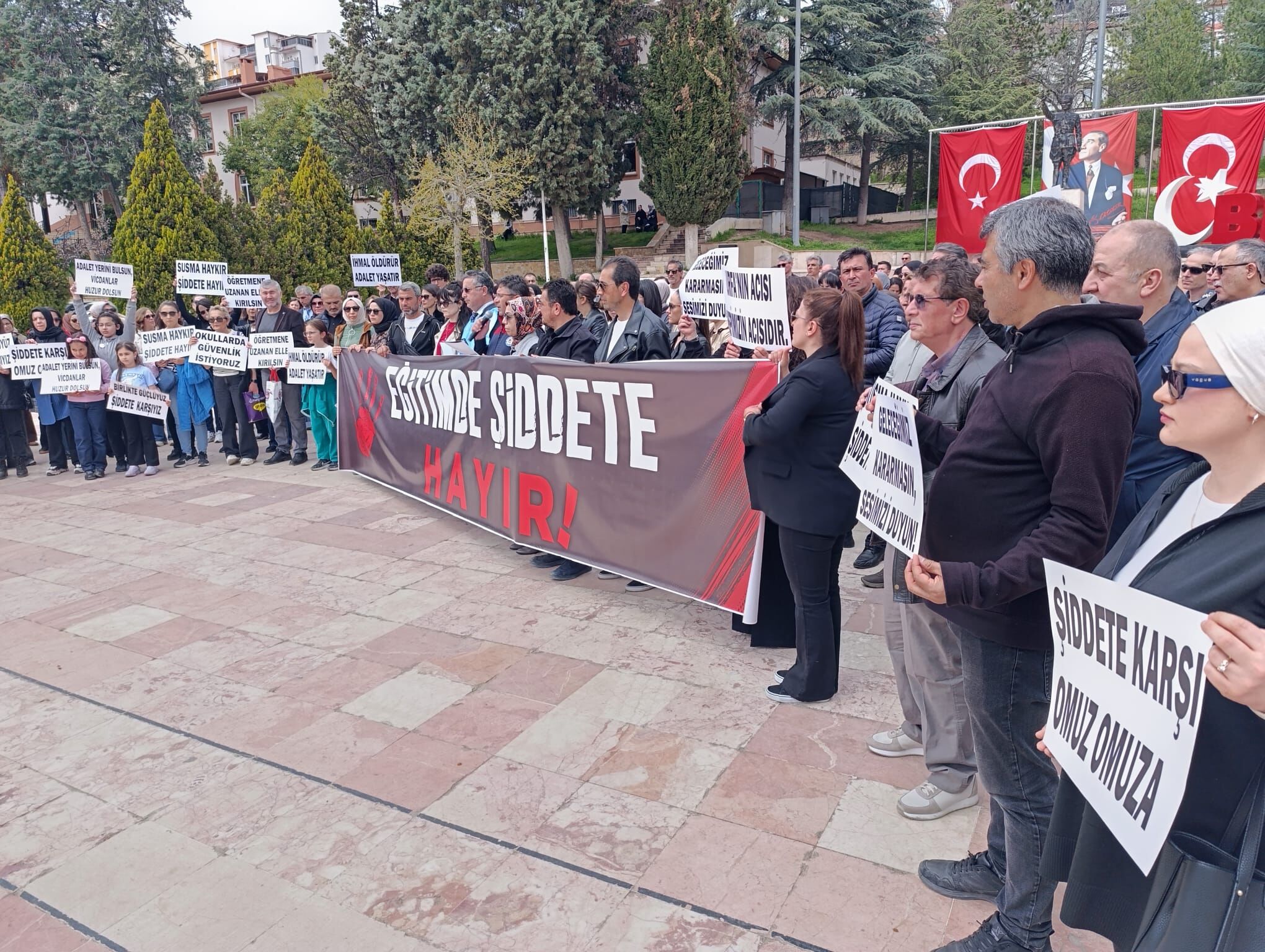Bilecikte Öğretmenler Alanı Doldurdu 13100