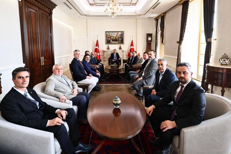 Bilecik’ten İzmir Valisi Elban’a “Şeyh Edebali” Ziyareti 13074