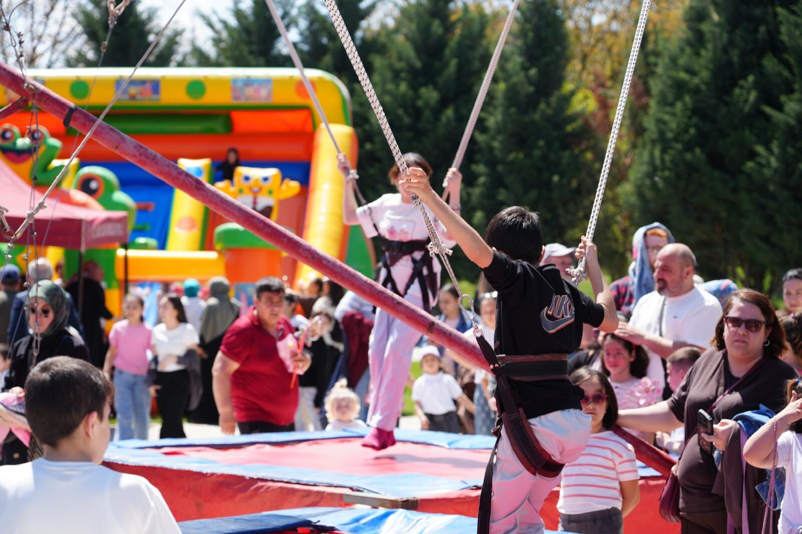 Binlerce Çocuk Bayram Coşkusu Yaşadı 13510