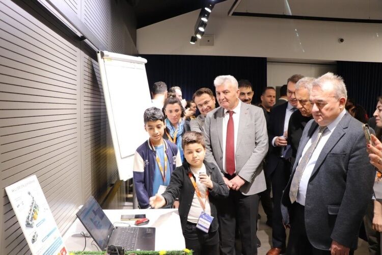 Bozüyük’te “Bilim Seferberliği” Programı Düzenlendi 13277