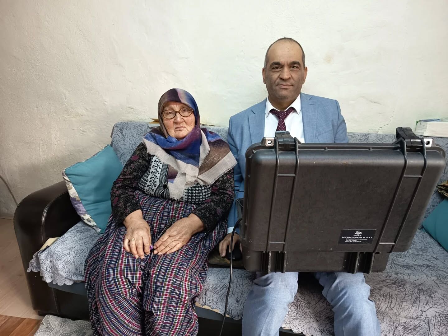 Devleti̇n Şefkatli̇ Eli̇ Vatandaşin Evi̇nde 12624