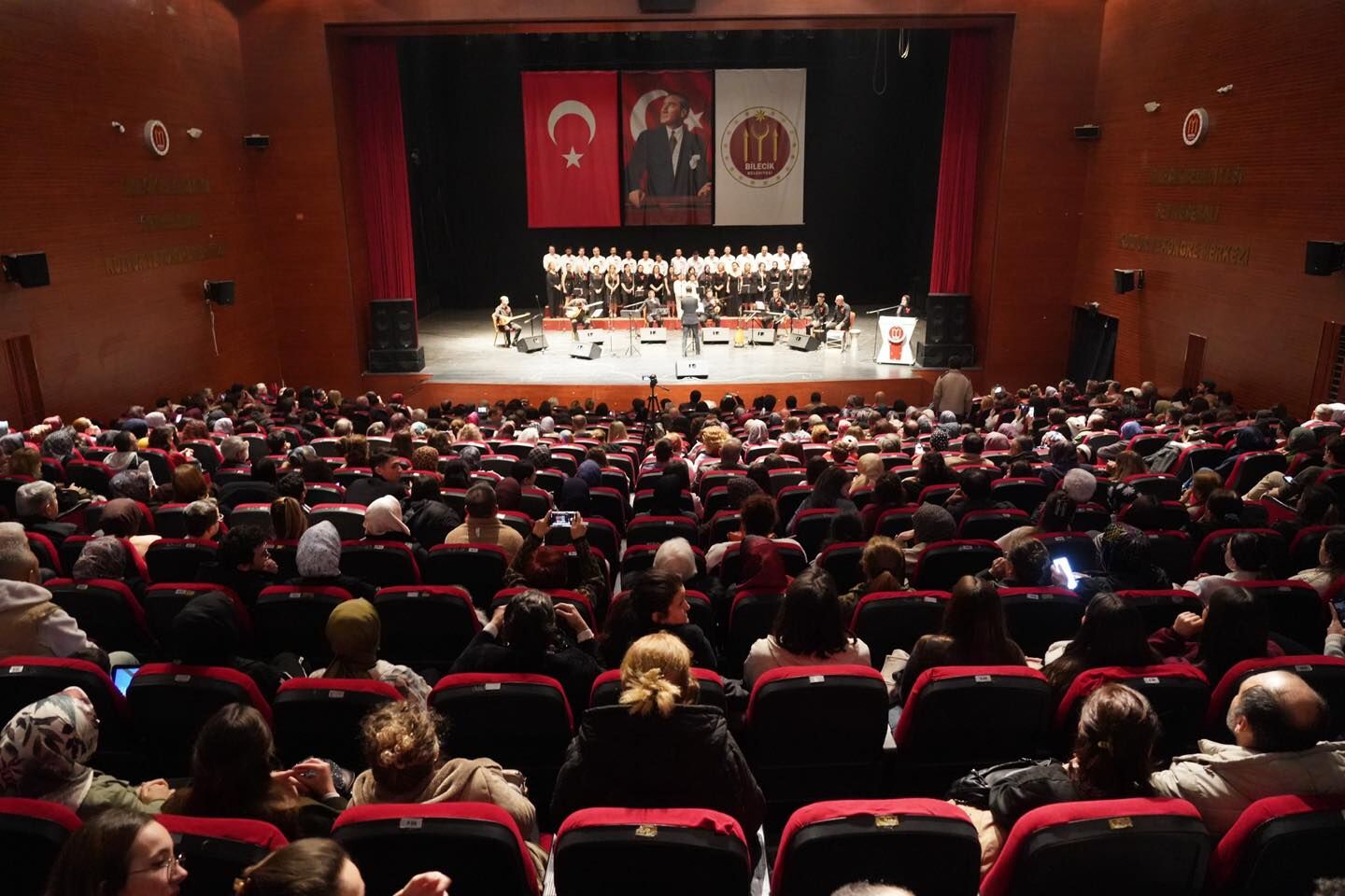 “Dilimizdeki Türküler” Konserine Bilecik’te Yoğun İlgi 12843