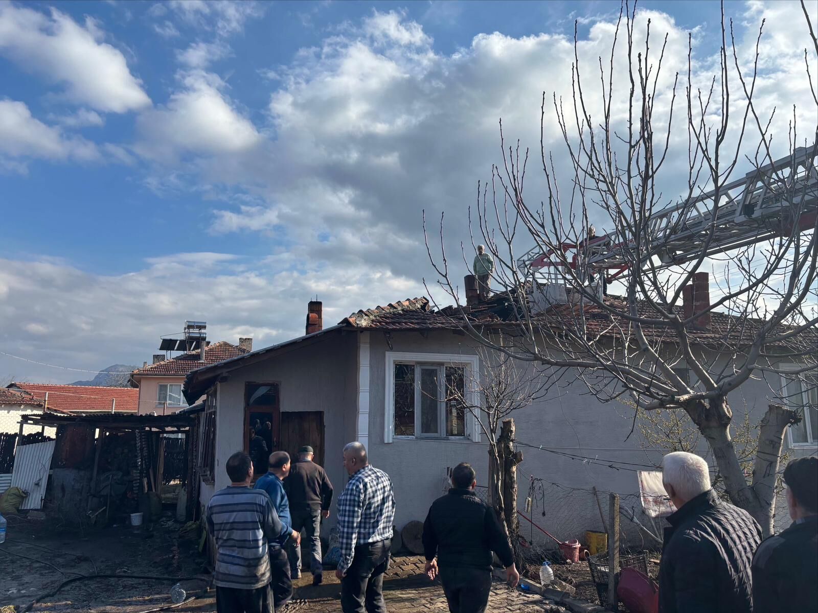 Ev Yangını Korkuttu 12645