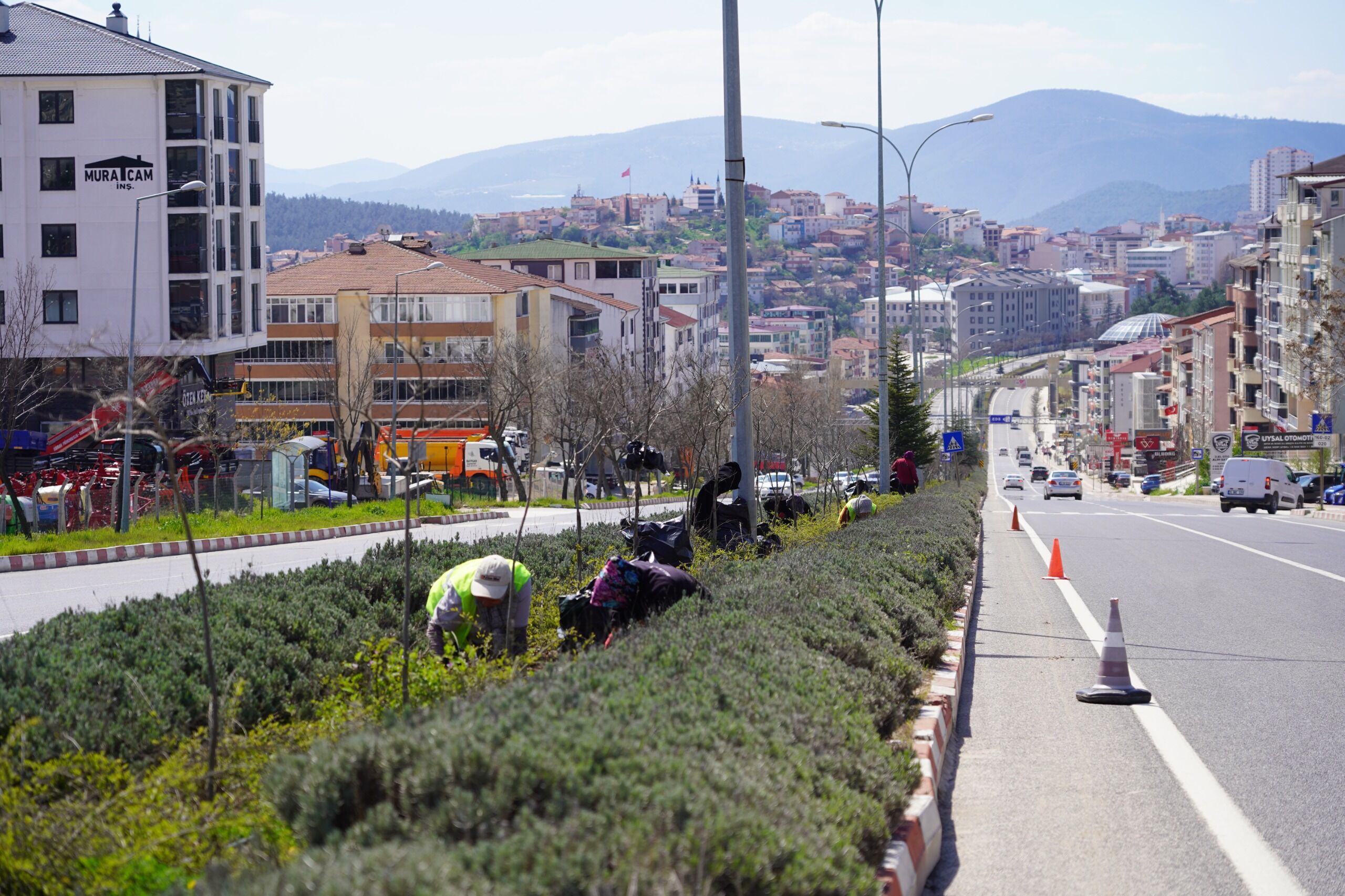 Fen İşleri Ve Park Bahçelerden Yoğun Mesai 12909