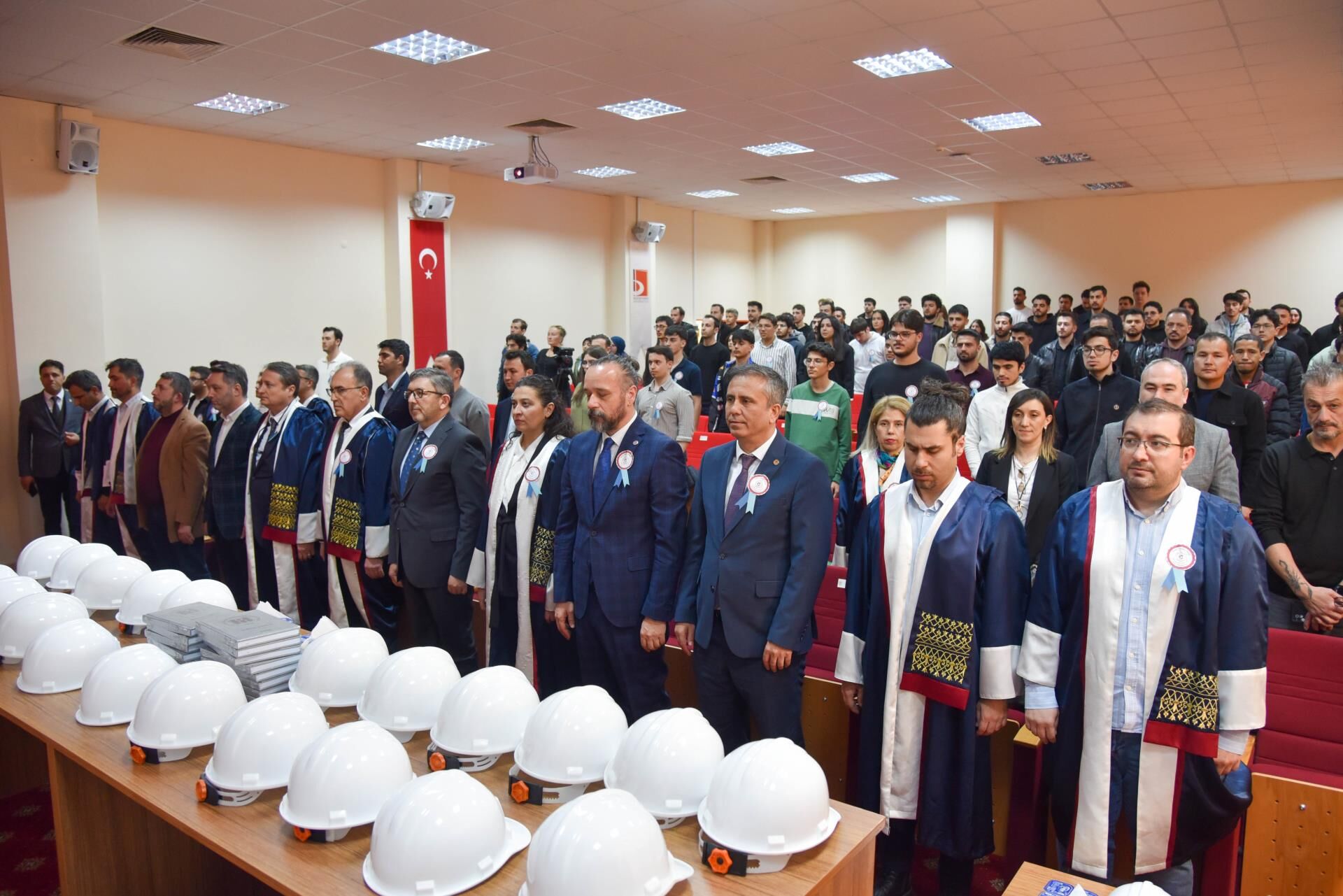 Geleceğin Mühendisleri İlk Baretlerini Taktı 12874