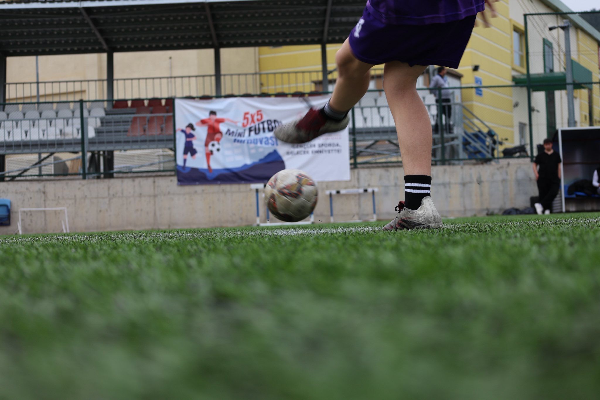 Gençler Sahada, Gelecek Güvende 13090