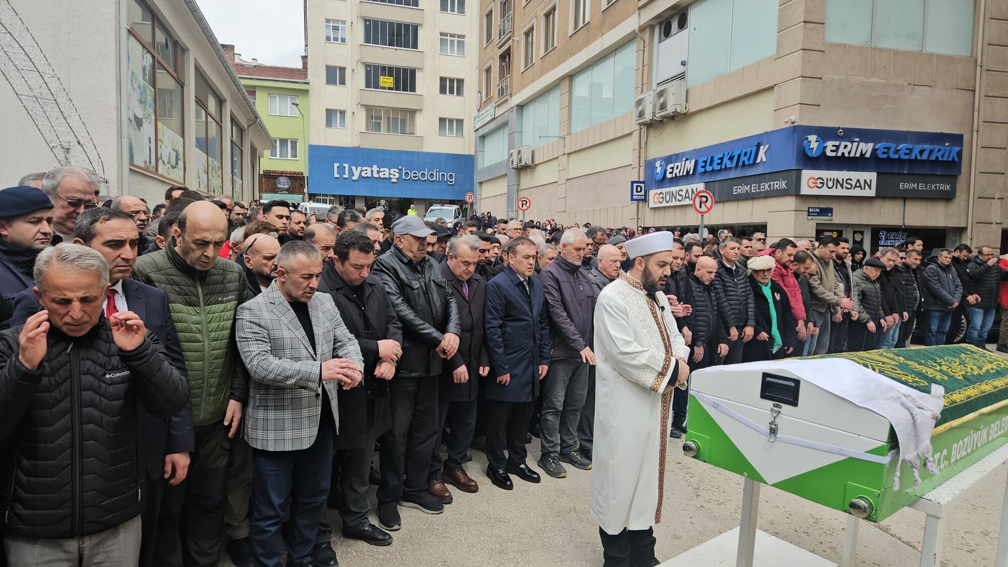 Hacı Ahmet Baba Son Yolculuğuna Uğurlandı 12588