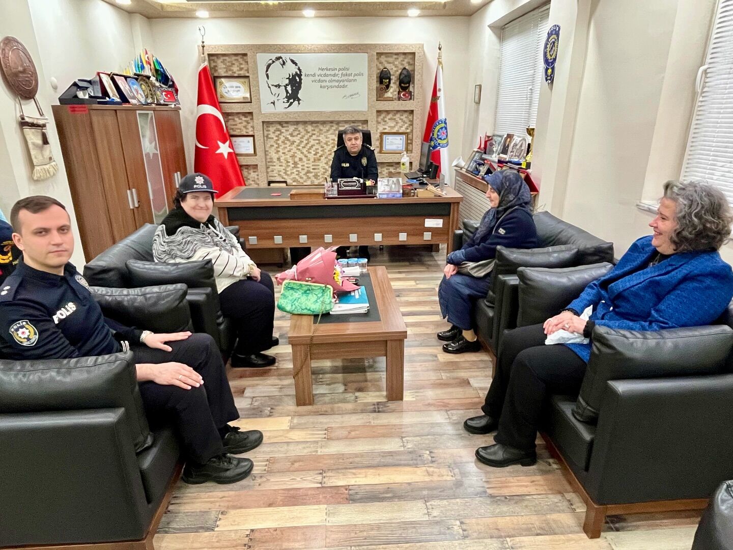 Hayali Polis Olan Şeyma’dan Emniyete Anlamlı Ziyaret 12861